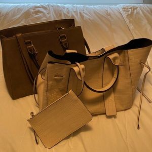 Two beautiful purses 👜